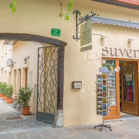 Old Town Ground Floor Lägenhet