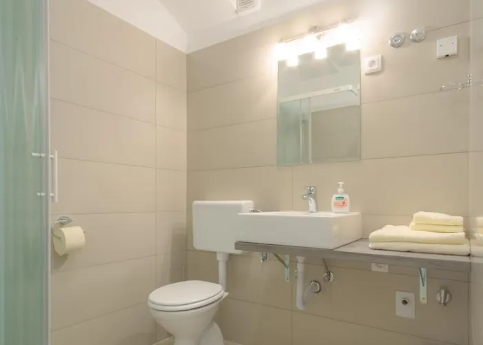 Old Town Ground Floor Apartment *