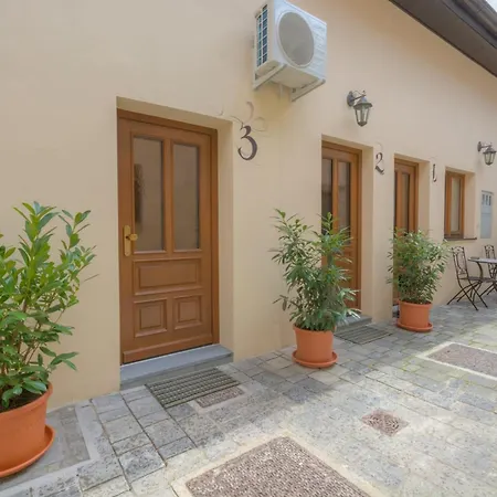 Old Town Ground Floor